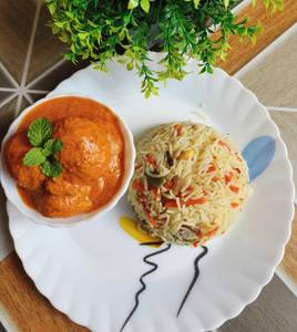 Veg Fried Rice With Aloor Dum [2 Pieces]