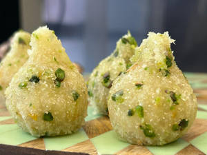 Dadus Spl Coconut Modak