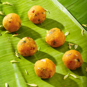 Divine Ladoo (4 Pieces)