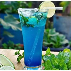 Blue Lagoon Mojito