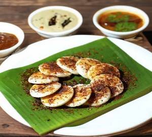 Ghee karam chitti idly