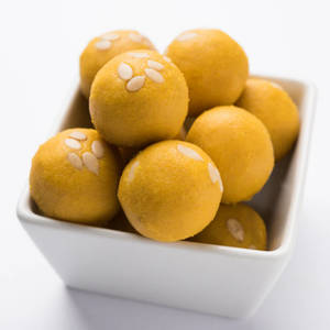 Sugar Free Besan Laddu