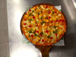 Paneer Tikka Masala Pizza