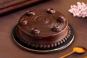 Dutch Truffle Delight Medium Cake