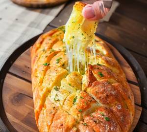 Pull Apart Garlic Bread