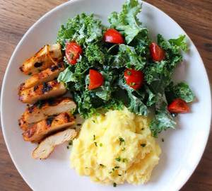 Grilled Chicken With Mashed Potato and Veggies