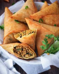 Chicken Samosa Ps