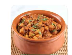 Chole Box