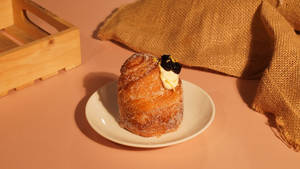 Lemon & Blueberry Cruffin