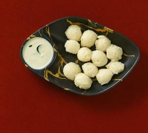 Button Idli [Mini, 12 Pieces] With Chutney