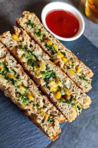 Spinach cheese corn grilled sandwich