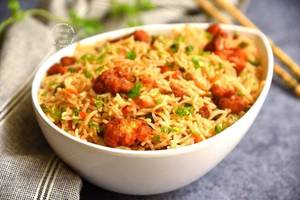 Spicy Schezwan Chicken Fried Rice