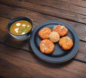 Dal bati thali