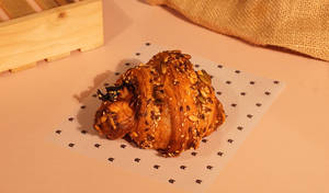 Mustard Ham & Cheese Croissant