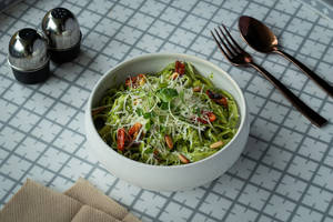 Pesto Tagliatelli