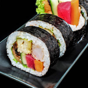 Kaisen Futomaki (Large 8 Pcs)