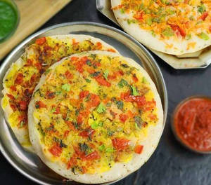 Ghee Roast Masala Uttapam