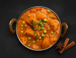 Aloo Matar [250ml/500ml]