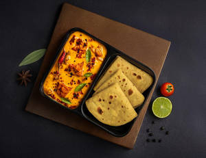 Kadhi Pakoda - 5-GRAIN ROTI Meal