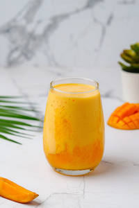 Mango Fresh Fruit Milkshake