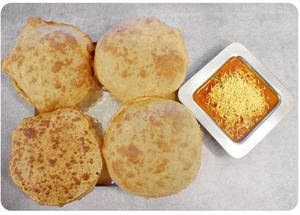 Sev Tamatar With 4 Puri