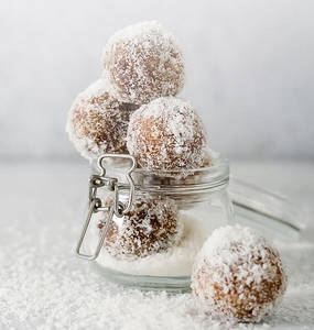 Coconut Cashew Truffle - Single