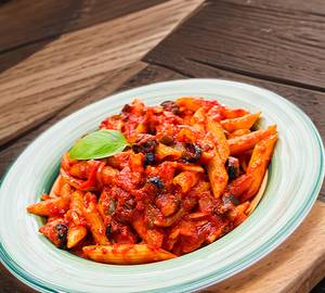 Penne pastha with arabic sauce