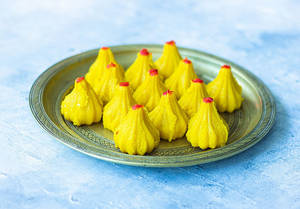 Mango Malai Modak