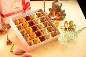 Khoya Mix Modak Box (25 Pcs)