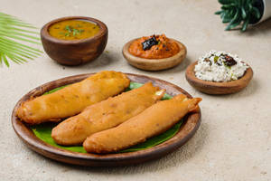 Plantain Bajji (3 Pcs)
