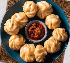 Chicken steamed  momos