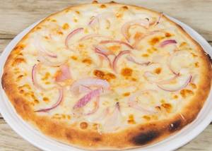 Onion Cheese Pizza