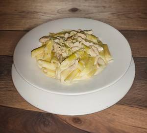 Veg Penne Primavera - Cheesy Creamy Sauce