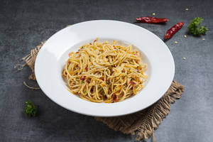 Aglio Olio E Peperoncino Pasta