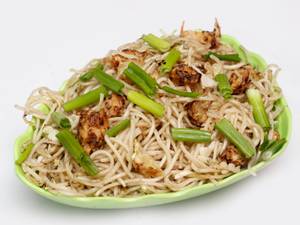 Egg Manchurian Noodles Serves 1