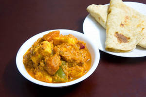 Kadhai Paneer With 3 Butter Roti