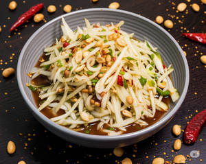 Cherry Tomato Raw Papaya Salad