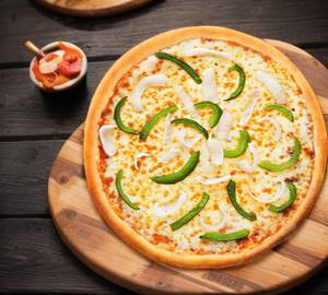 Onion capsicum pizza