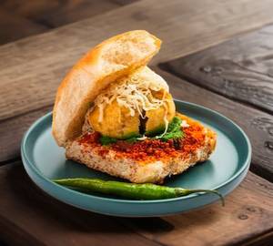 Classic vada pav