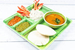 Plain Idli