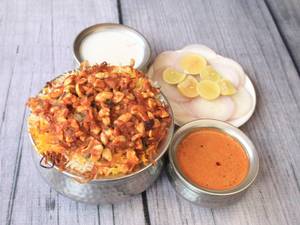 Cashew nut biryani