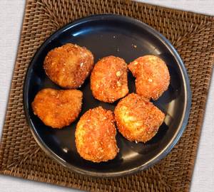 Veg Kurkure Momos