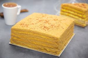 Hive Saffron Cake 500 Gm