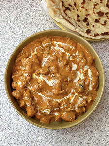 Butter Chicken + 3 Butter Naan