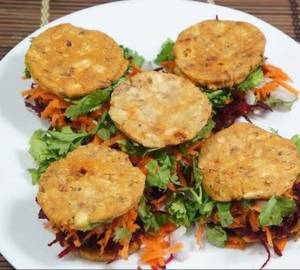 Spicy thattuvadai