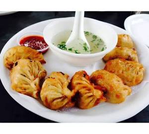 Paneer Momos [10 Pieces]