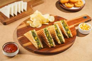 Corn And Spinach Sandwich