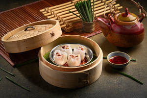 Cream Cheese Dim Sum With Chilli Oil