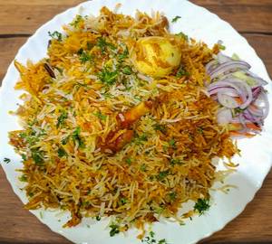 Mutton biryani with raita