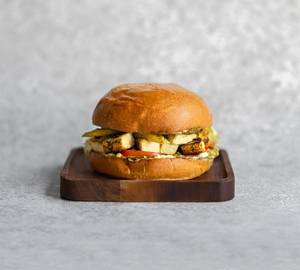 Peri Peri Grilled Paneer Burger